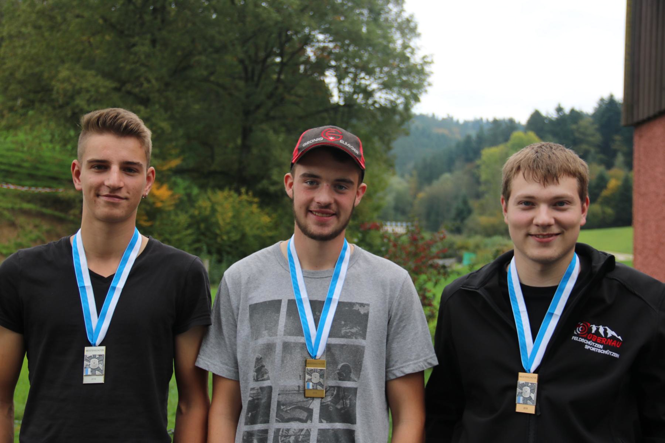 Das Siegertrio der Kategorie U21 Sportwaffen (v.l.): Lars Steinmann, Silvan Christen und Armin Stalder.