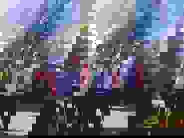 2019-05-26_IJWK-Pforzheim.jpeg Das Schweizer Team (von links): Trainer Sepp Baumann, Annina Tomaschett, Lukas Roth, Jennifer Kocher, Trainer Marc Güntert, Valentina Caluori, Trainer Ueli Schnyder.