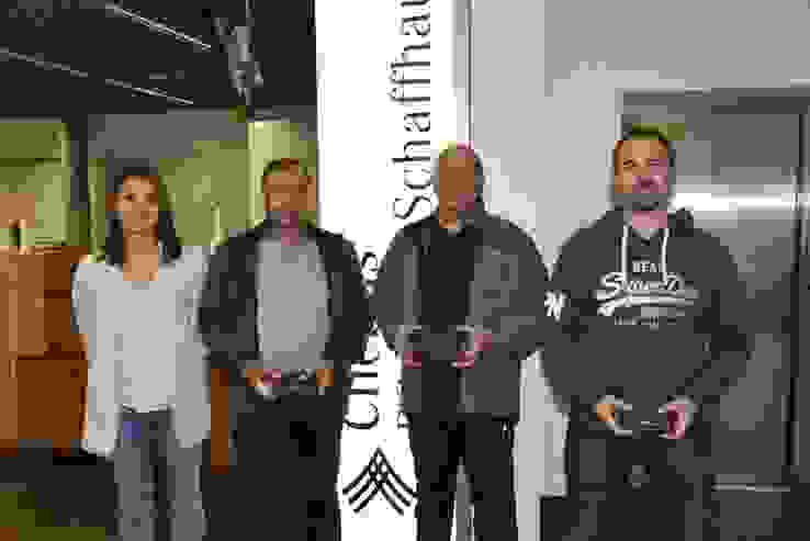 K1600_DCS_0063.JPG Rahel Herrmann,  Marketing-Leiterin Clientis BS Bank Schaffhausen, Hans-Ulrich Streit (2.Rang), Feldmeister: Peter Steiger und Martin Schwizer (3.Rang) bei der Siegerehrung (v.l.).