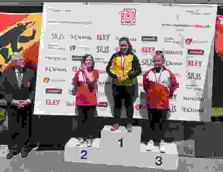 2019-06-16_Stehendmatch_Podest-U17.JPG Sandra Arnold (Mitte) siegte mit dem Tageshöchstresultat in der Kategorie U17 vor Gina Gyger (links) und Vivien Jäggi.