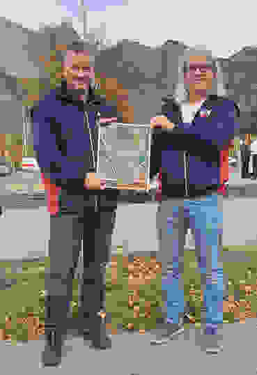 ssm-final-bild.jpg Egle Primus, Präsident Rothenbrunnen Schiessverein und Carl Frischknecht, Präsident KSV Graubünden (v.l.)