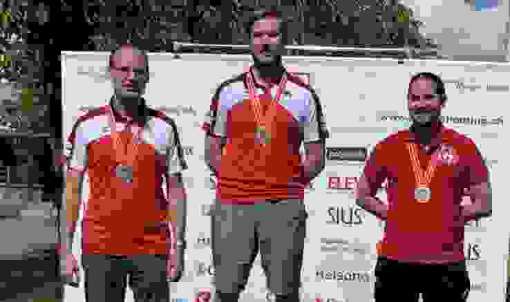 (v.l.): Roland Brechbühl (2.), Sieger Markus Von Flüe und der Drittplatzierte Cédric Grisoni