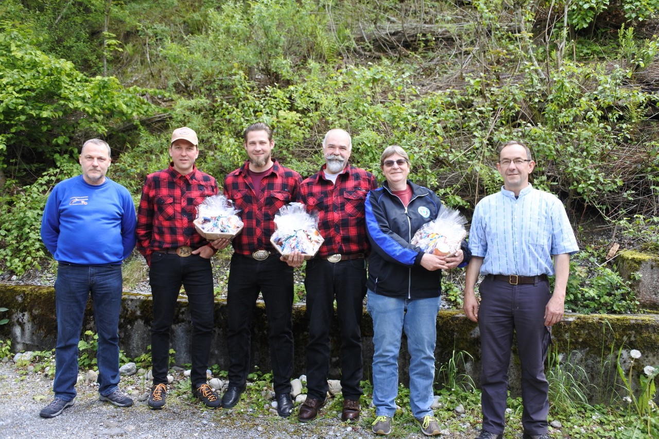 Die Sieger (von links): Rolf Beck, Daniel Kennel, Andreas Holdener, Adrian Weber, Käthi Stierli und Hans-Peter Rüfenacht.