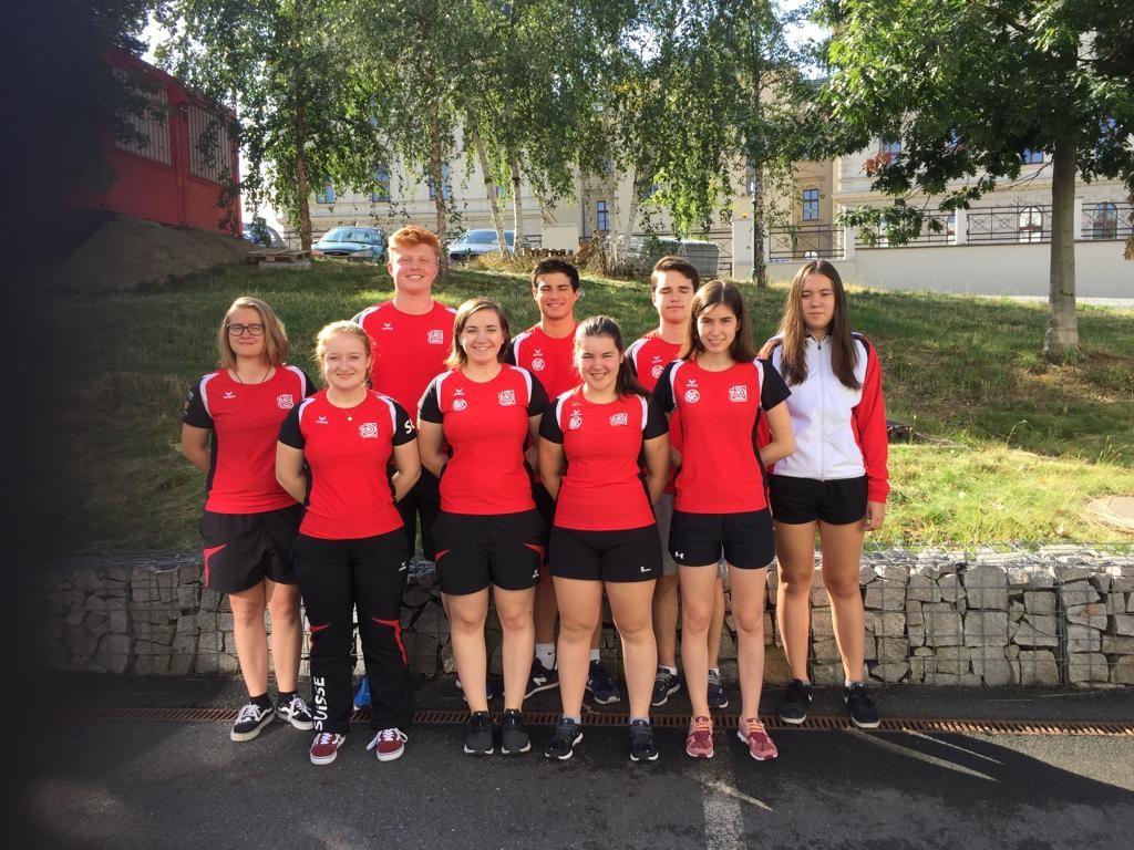 Das Schweizer JuniorInnen-Team in Pilsen (v.l.): Franziska Stark, Nicole Messmer, Joel Kym, Sarina Hitz, Sven Riedo, Sandra Arnold, Lukas Roth, Valentina Caluori und Jennnifer Kocher