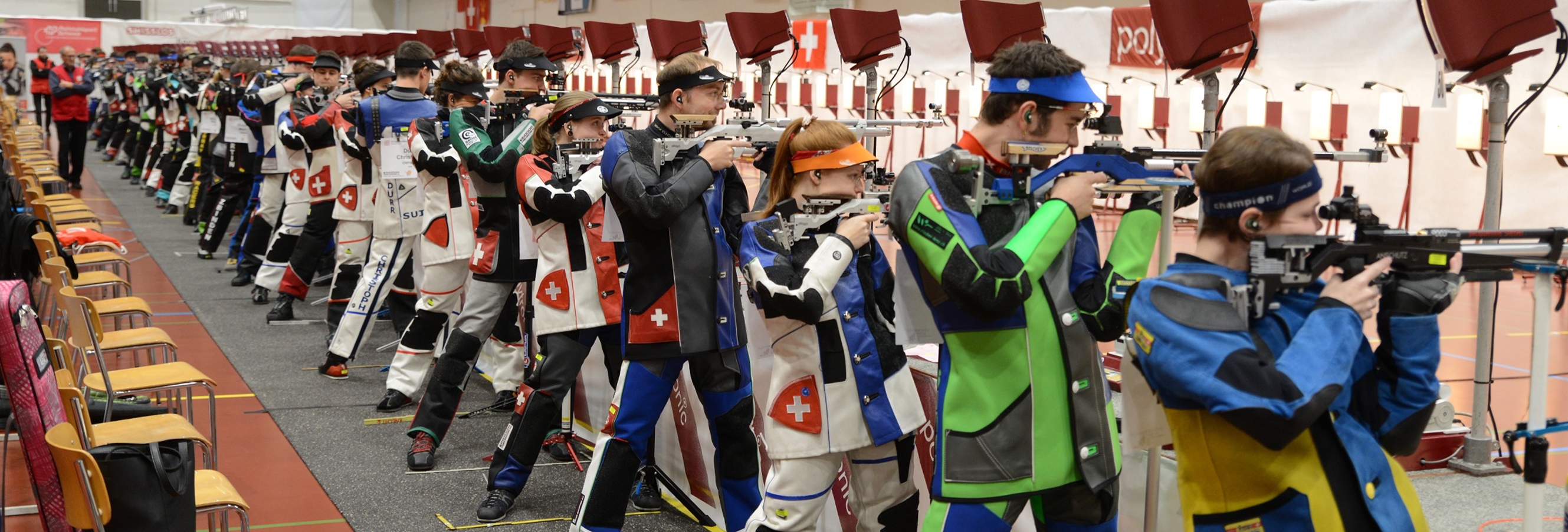 Premiere an den Schweizermeisterschaften 10m in Bern: Erstmals werden Titel Gewehr und Pistole 10m Mixed Team vergeben.