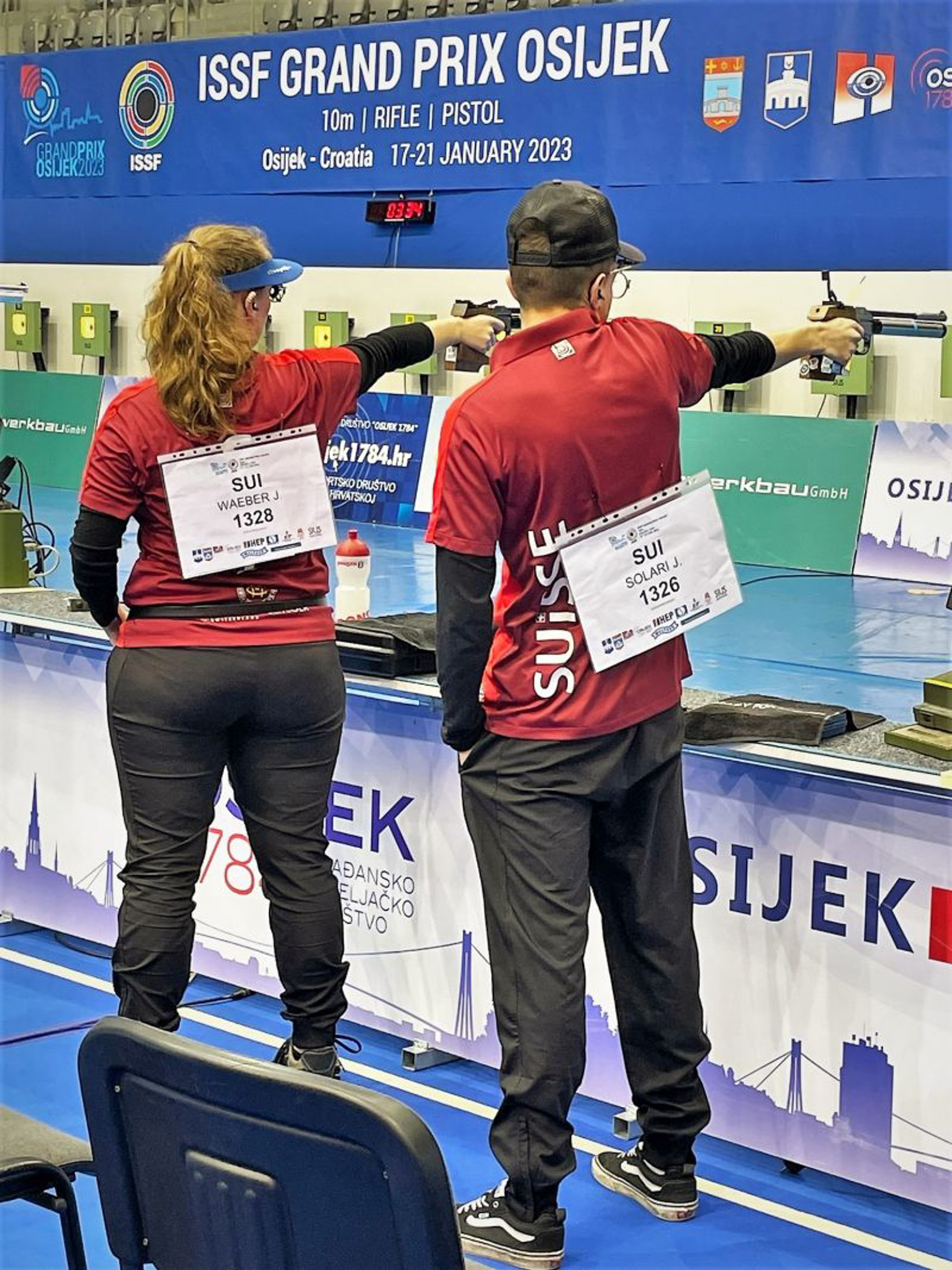 Jessica Waeber und Jason Solari während des Mixed Team-Wettkampfes.