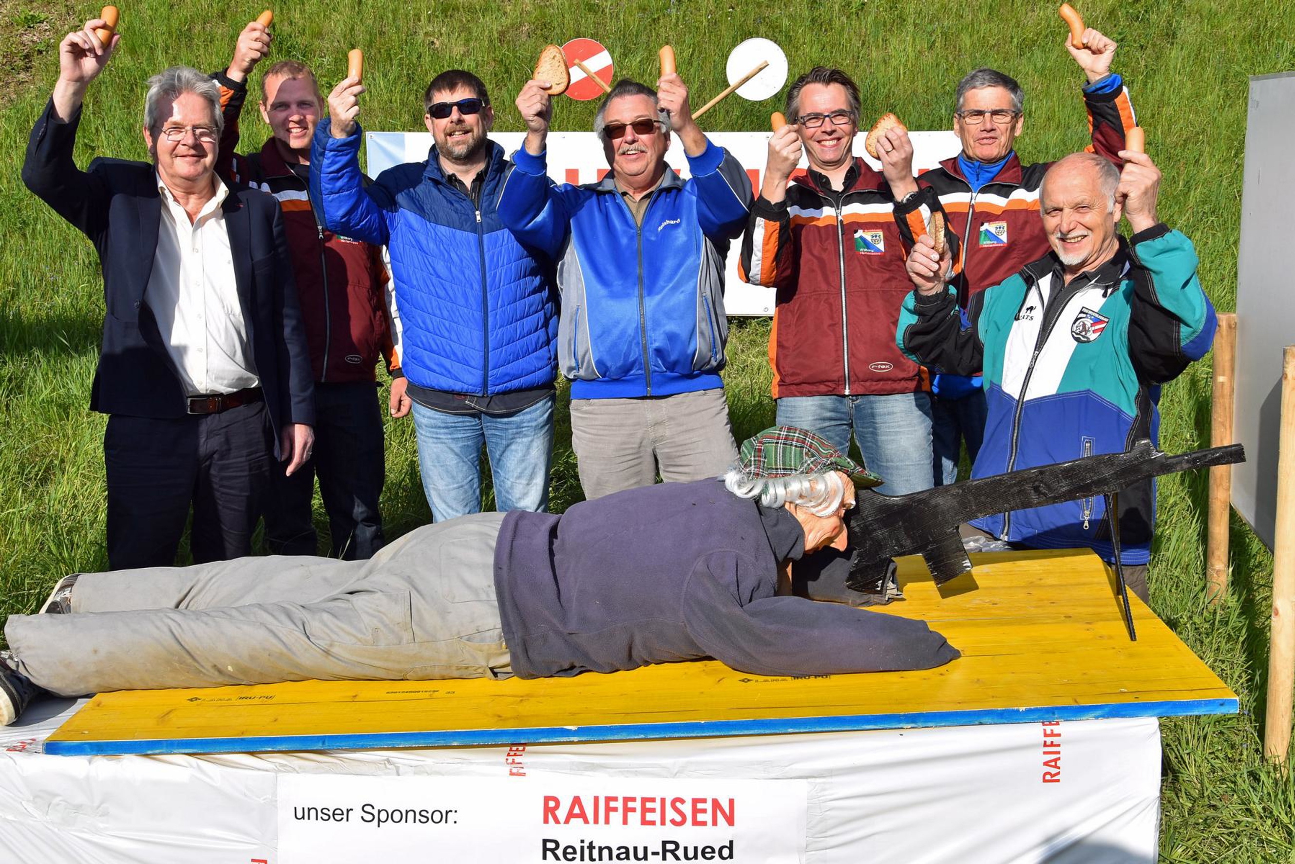 Werbung ist kein Selbstläufer. Deshalb liess sich die Schützengesellschaft Wiliberg-Hintermoos etwas einfallen. Under dem Motto «Es goht om d’Worscht» werben sie für das Eidgenössische Feldschiessen.