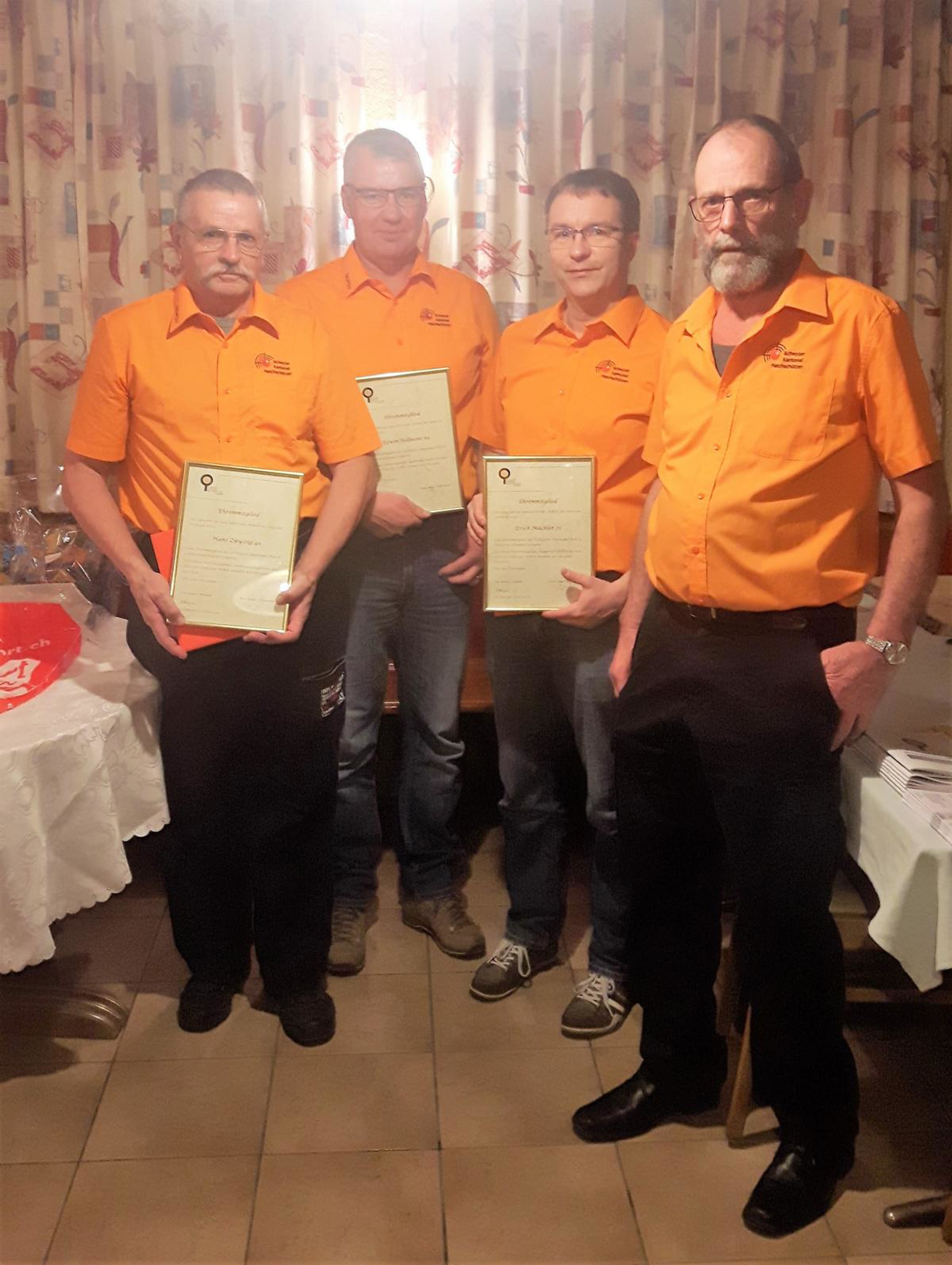 Ehrenmitglieder Hans Zwyssig, Edwin Bellmont, Erich Mächler, Präsident Felix Heinzer