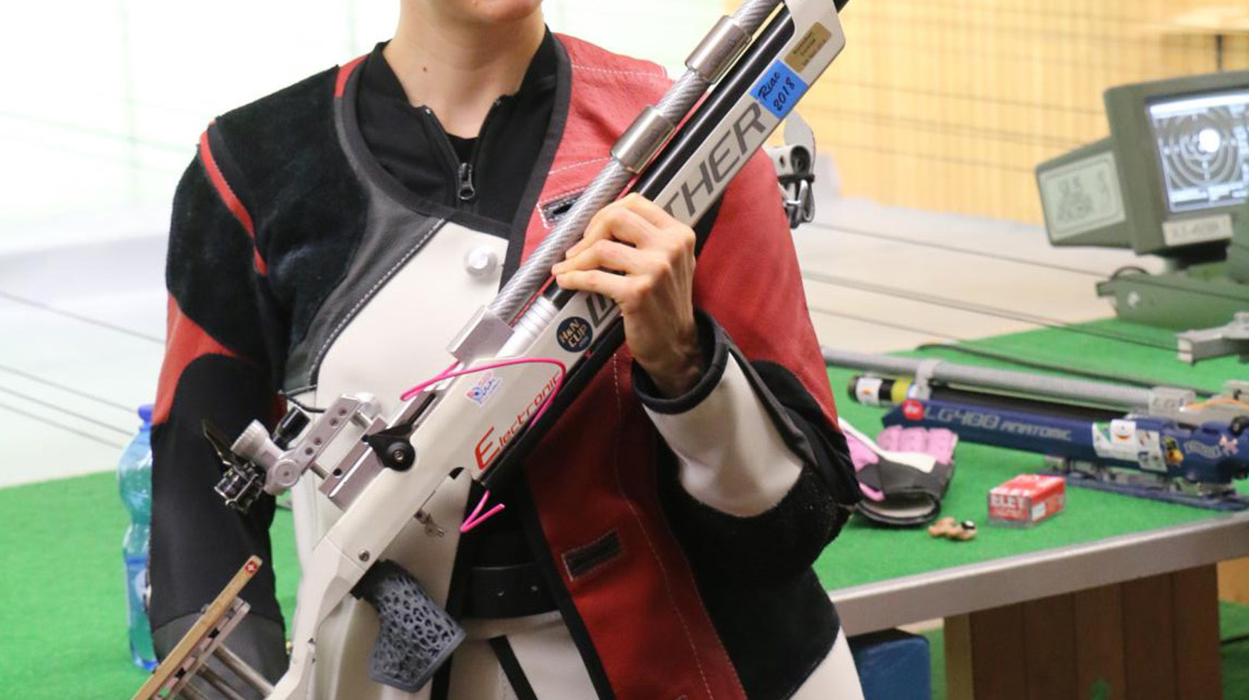 Rifle Trophy 21 G10m Frauen Zweite Petra Lustenberger.jpg