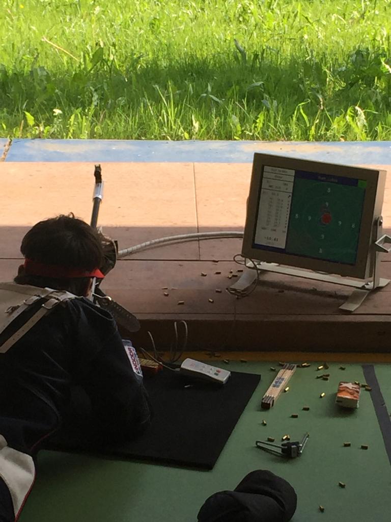 Lukas Roth konnte im Dreistellungsmatch Gewehr 50m überzeugen: Als Zweiter der Qualifikation belegte er im Final den 6. Rang.