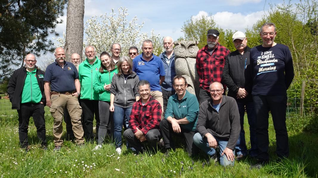 Schlussfoto mit einige der Teilnehmer des Internationalen von Oberentfelden 2025

