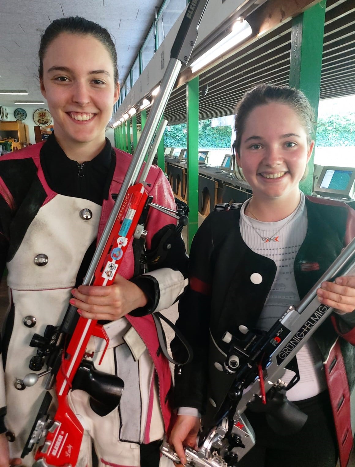 Freude herrscht: Gina Gyger (rechts) und Marta Szabo