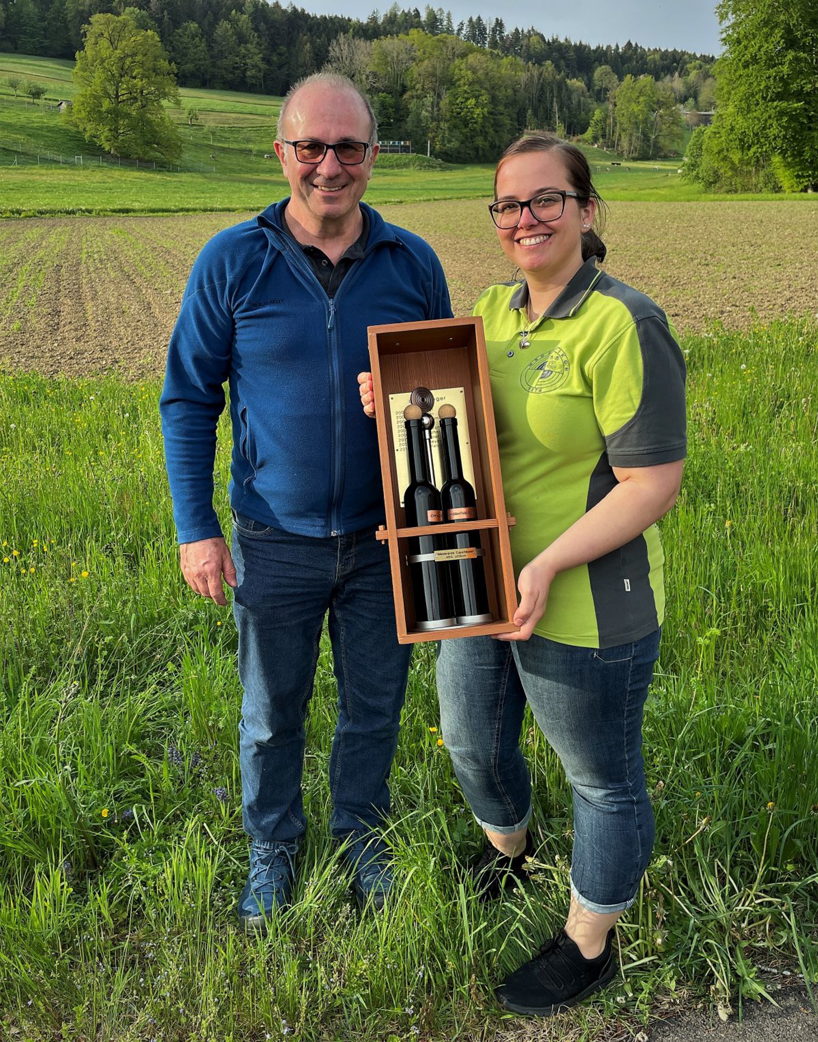 Finalisten Aktive (v.l.): Benno Waldisberg (2) und Flavia Achermann (Siegerin).