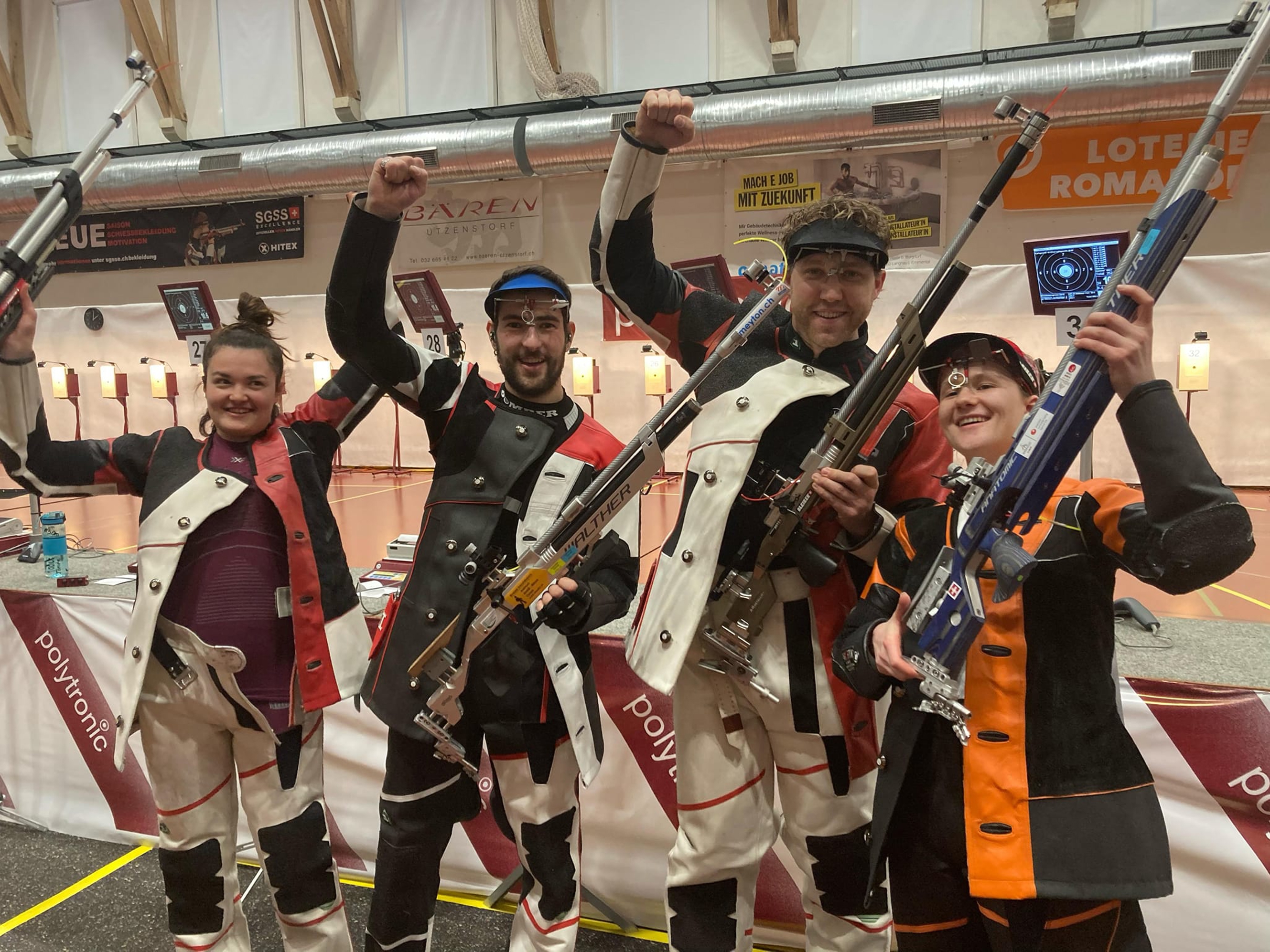 Das Sieger Team Olten 1: Michèle Bertschi, Simon Zellweger, Jan Lochbihler und Janine Frei.