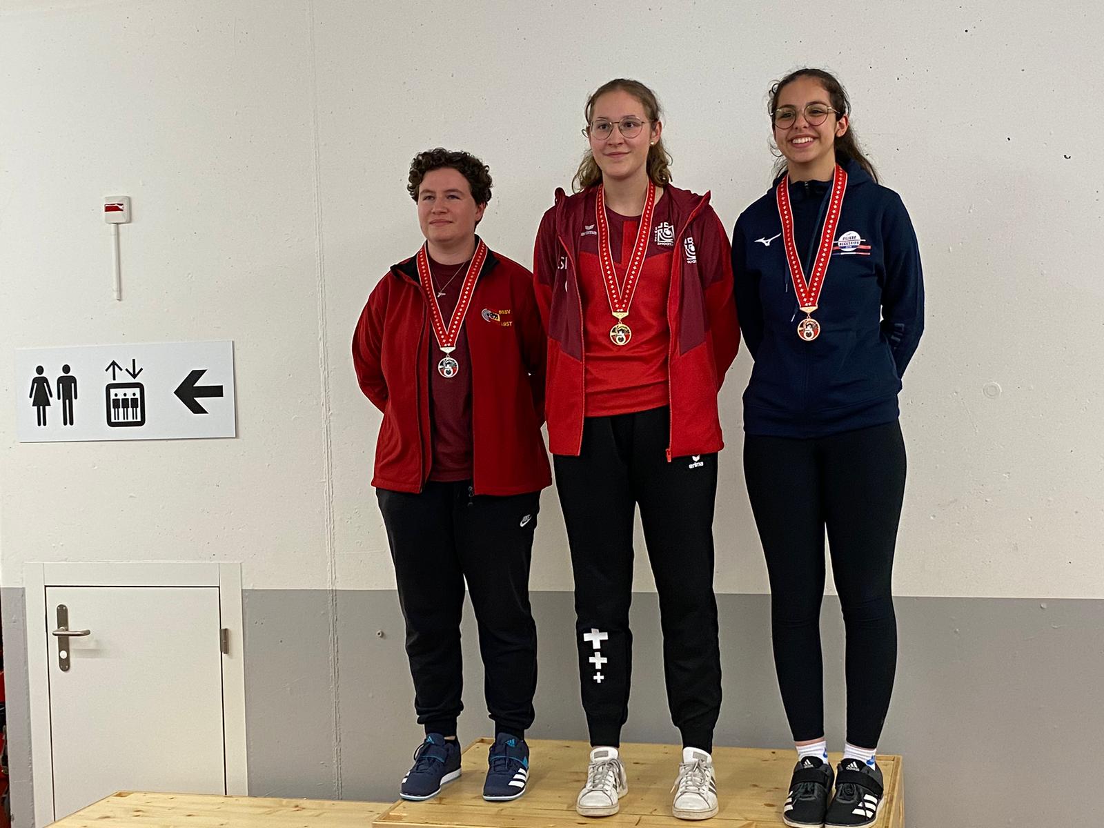 Podest Pistole 25m Juniorinnen: 1. Ambrosini Alice (mit neuem Schweizerrekord), 2. Nathalie Krieg , 3. Sara Cavalli.