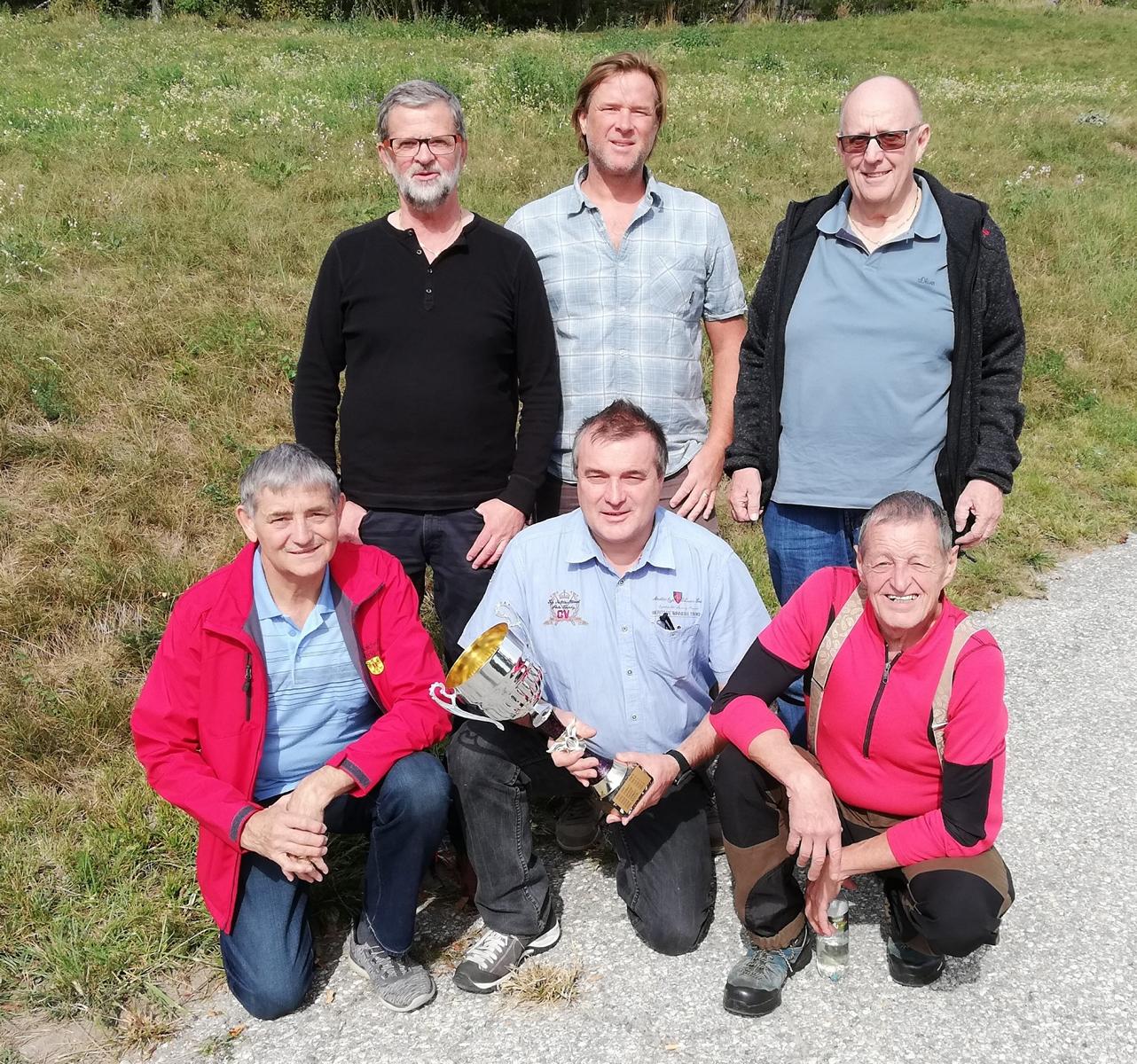 Das Sextett der Schützengesellschaft Glis ist Walliser Kleinkaliber-Cupsieger 2019.