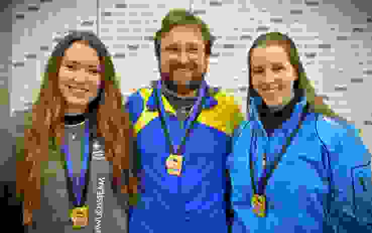 Siegertrio Gewehr1a Die überlegenen Sieger in den drei Hauptkategorien Gewehr 10m (v. l.): Fiona Kitanovic (U21), Andrea Rossi (Elite Männer) und Selina Koch (Elite Frauen).