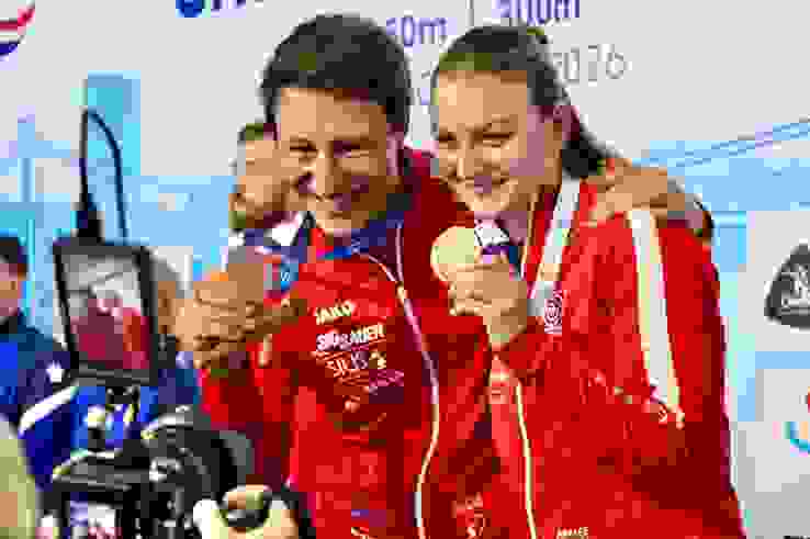 Emely und Christoph Podest 1 Stolze Gewinner der Bronze-Medaille: Christoph Dürr und Emely Jäggi.