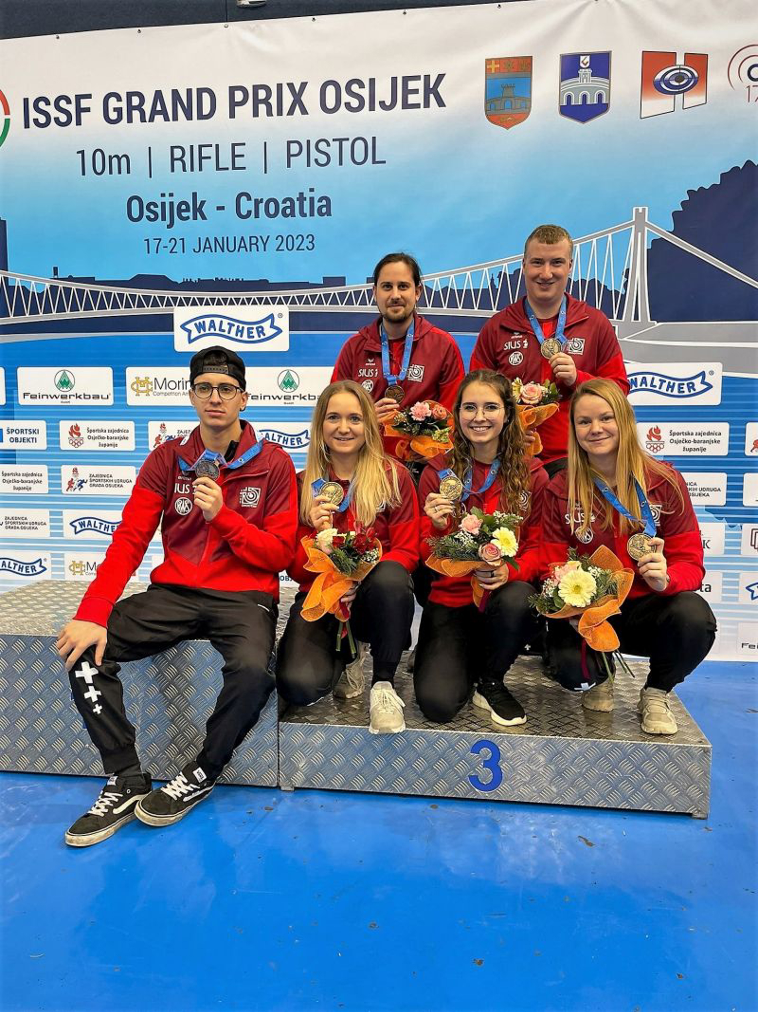 Bronze für die Schweizer Gewehrschützinnen und Pistolenschützen.