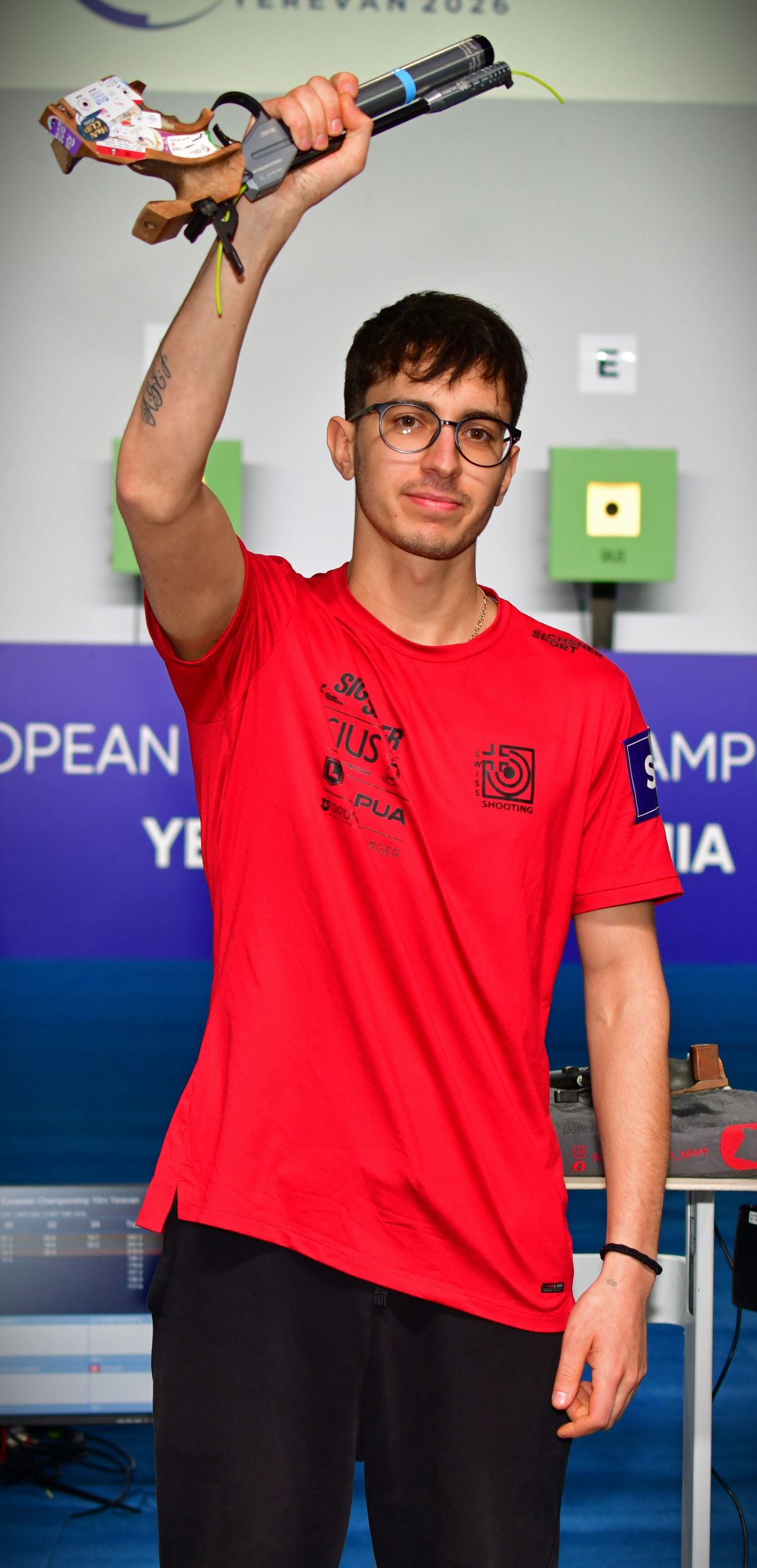 Pistolen-Ass Jason Solari gewann im Einzelwettkampf Bronze.
(Bild: Jürgen Heise)