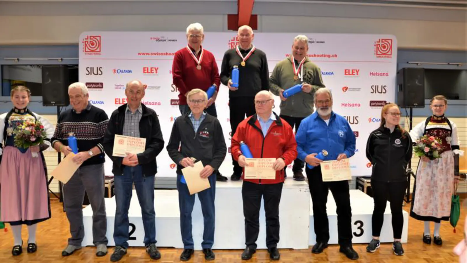 G10 Kniend Veteranen