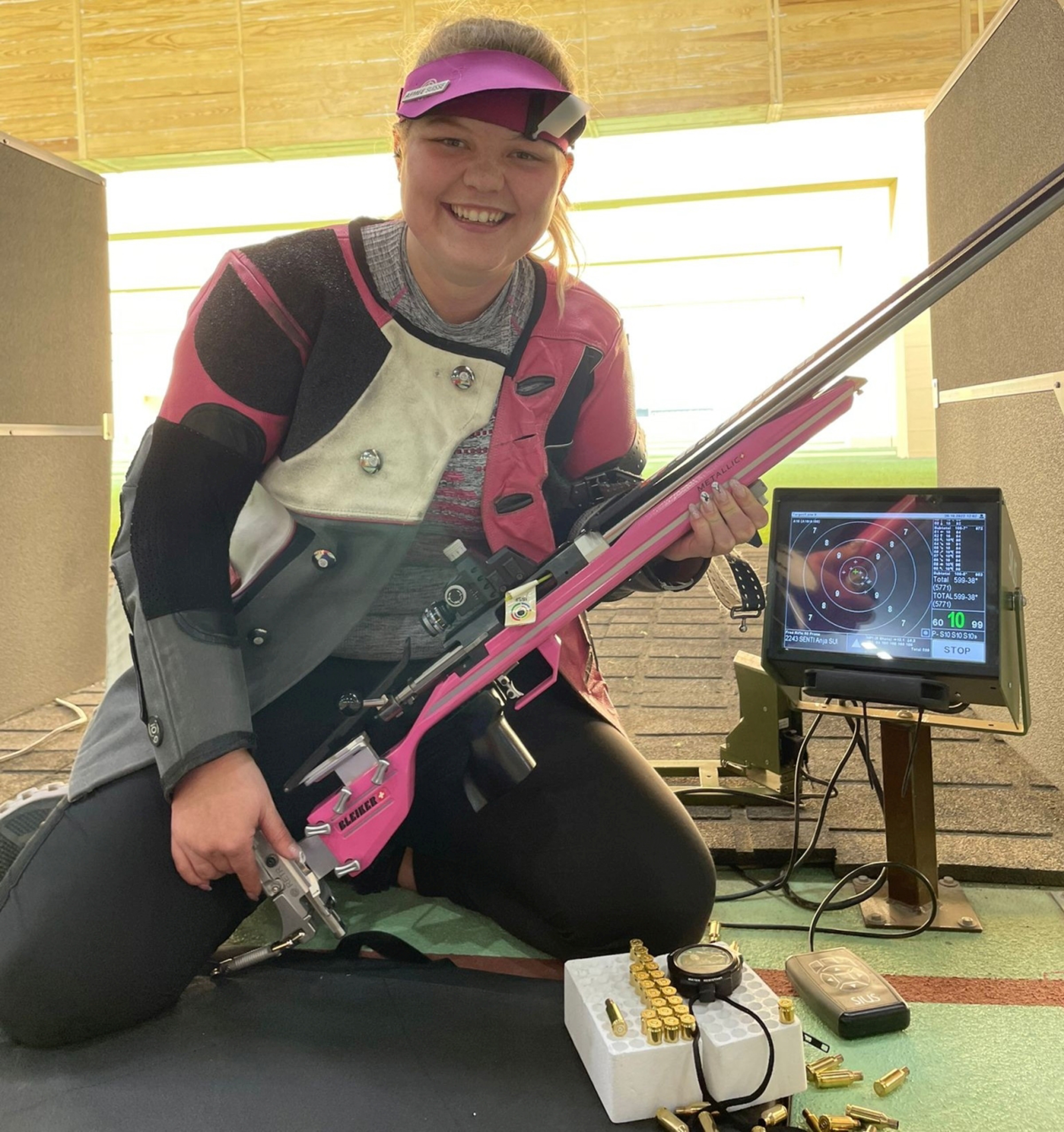 Anja Senti wird in Kairo Weltmeisterin in der Disziplin Gewehr 300m liegend.