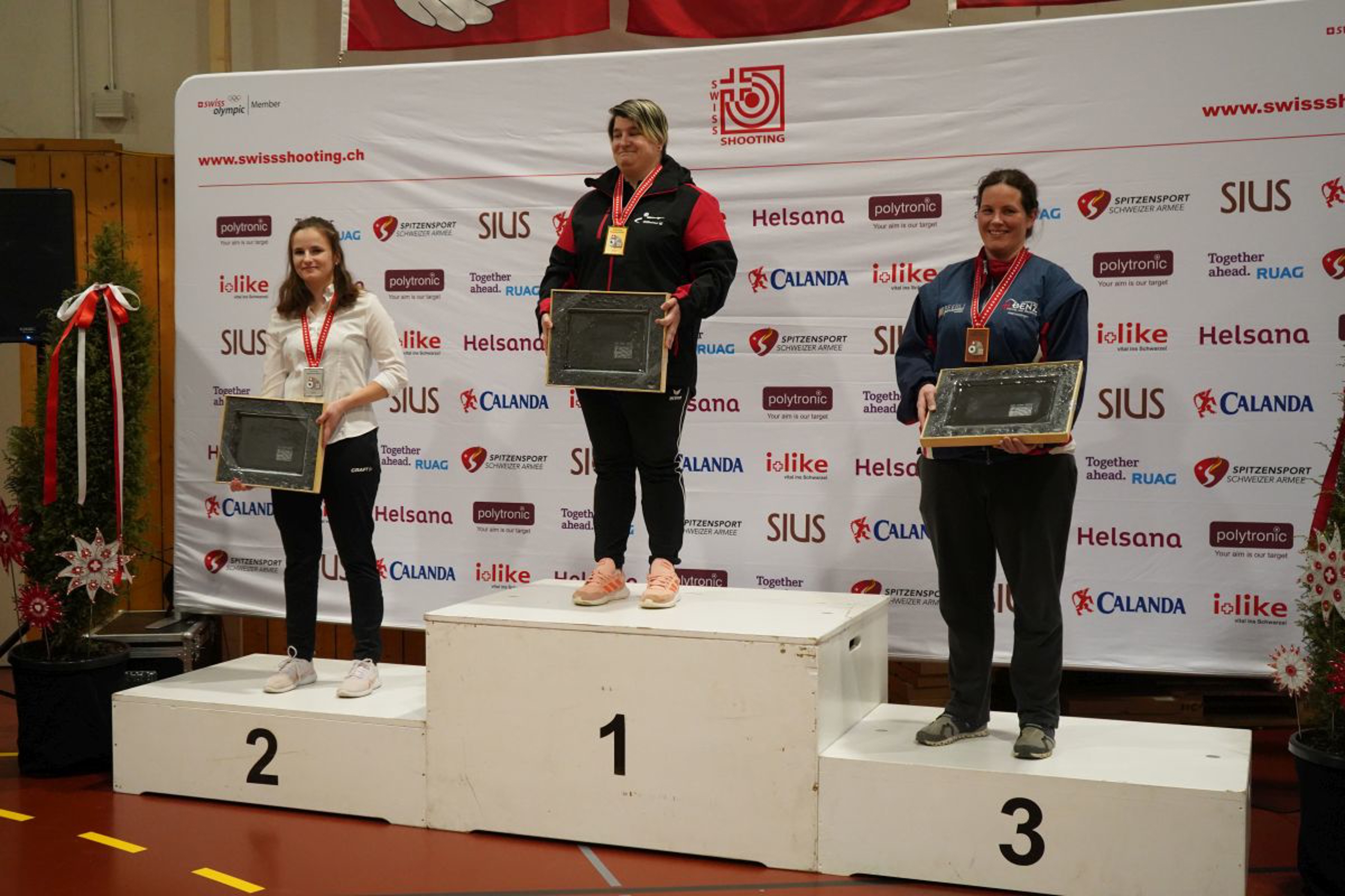Pistole 10m Frauen: 1. Laurine Givel; 2. Daniela Röthlisberger; 3. Manuela Schürch