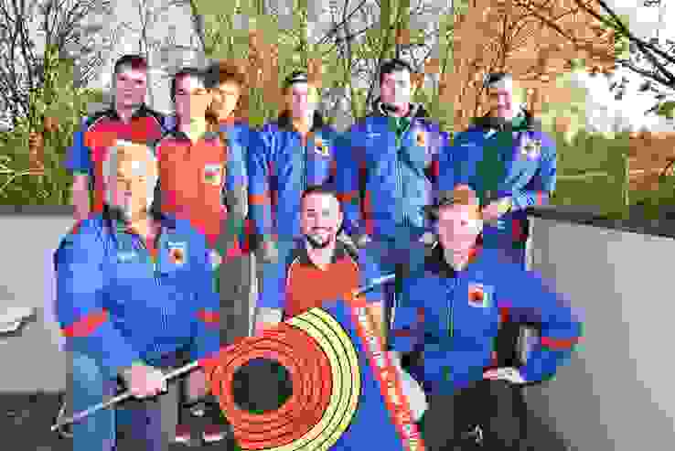 K1600_Die beiden Goldteams der SG St.Fiden-St.Gallen mit Trainer Markus Angehrn.JPG Die beiden Goldteams der SG St.Fiden-St.Gallen mit Trainer Markus Angehrn.