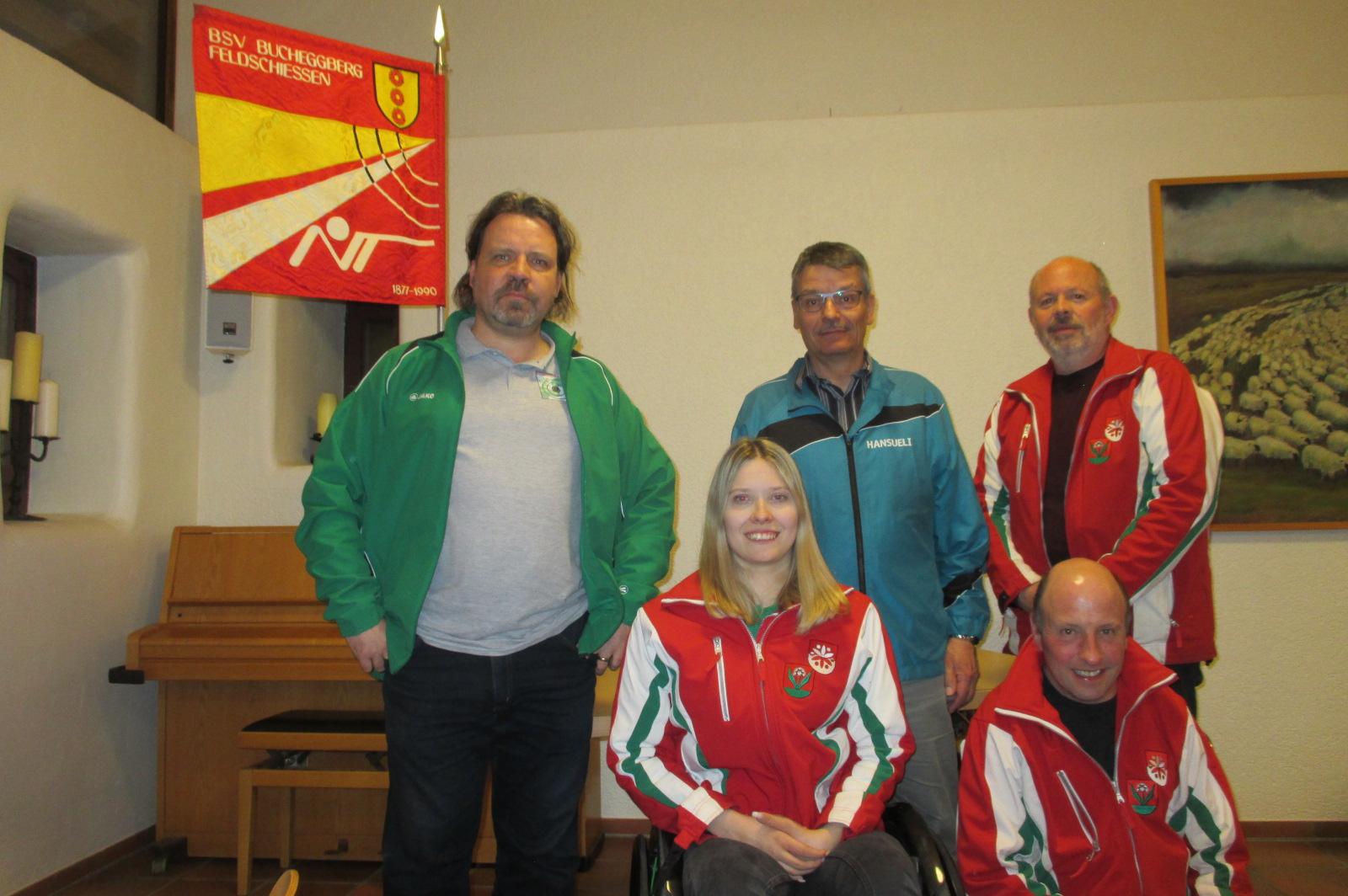 Von links: Thomas Kocher, Anja Jäggi, Hansulrich Meister, Heinz Hartmann und kniend Präsident Jürg Arni.