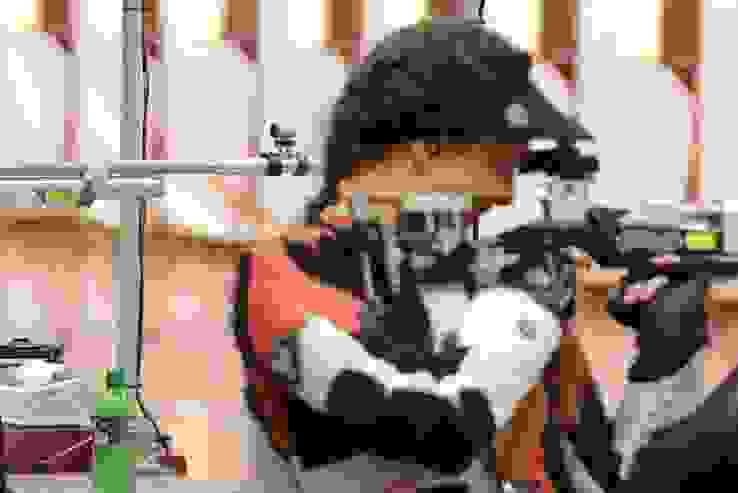 2020-03-06_Titelbild_Nina.jpg Nina Christen (links) wurde mit dem Fabelrekord von 254.9 Punkten Schweizermeisterin Gewehr 10m.