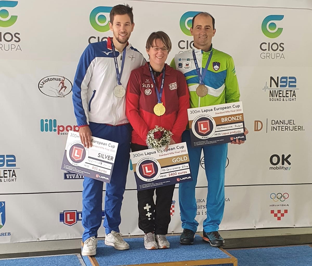 Standardgewehr 300m 3x20: 1. Silvia Guignard (SUI); 2. Emilien Chassat (FRA); 3. Robert Markoja (SLO)