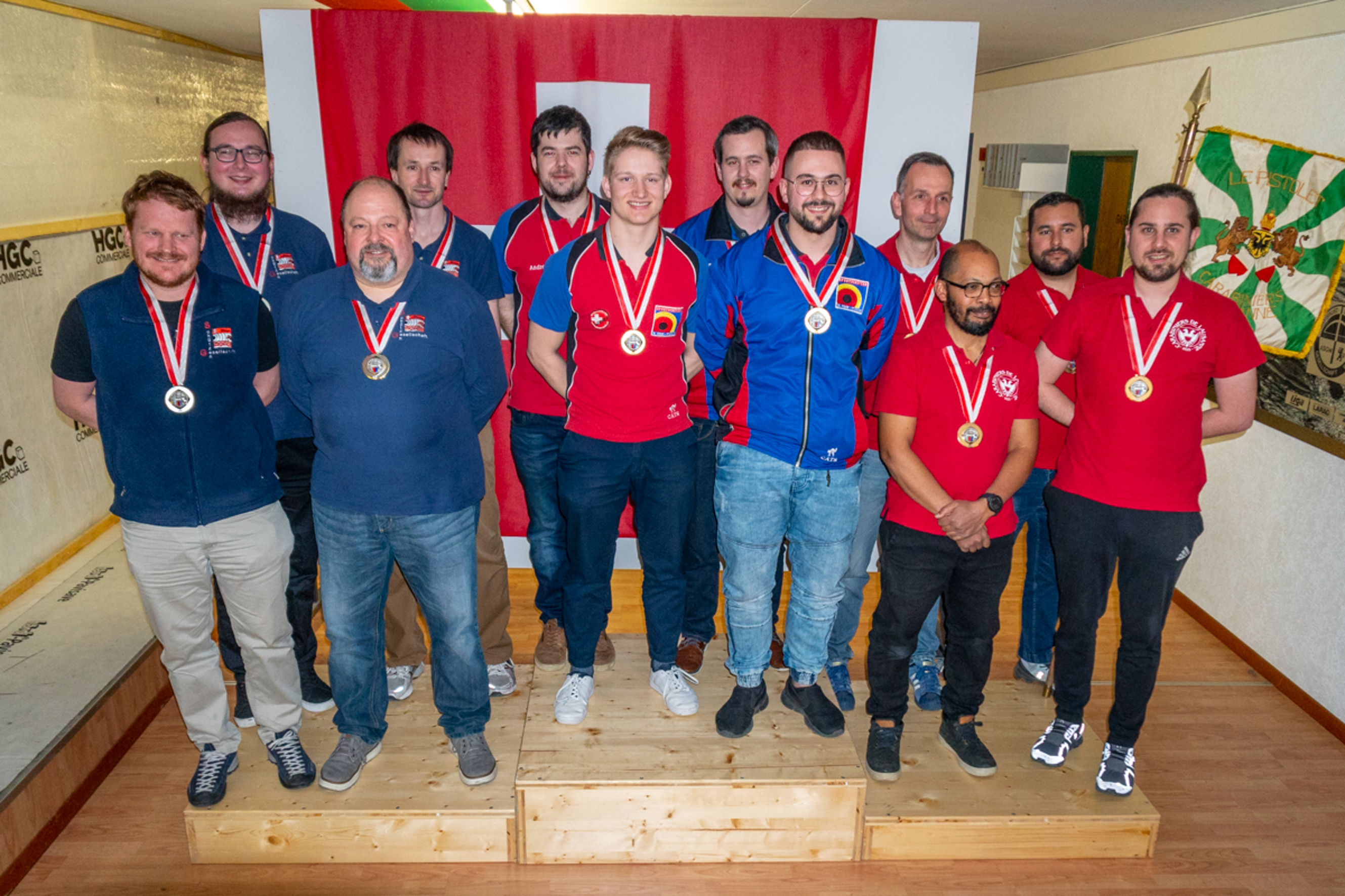 Podest Elite: 1. St. Fiden, 2. Itingen, 3. Lausanne