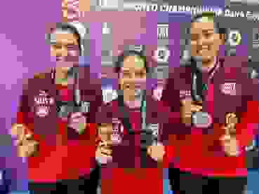 Podest 2.jpg Die Silber-Juniorinnen aus Kairo (v.l.): Marta Szabo, Gina Gyger und Jennifer Kocher