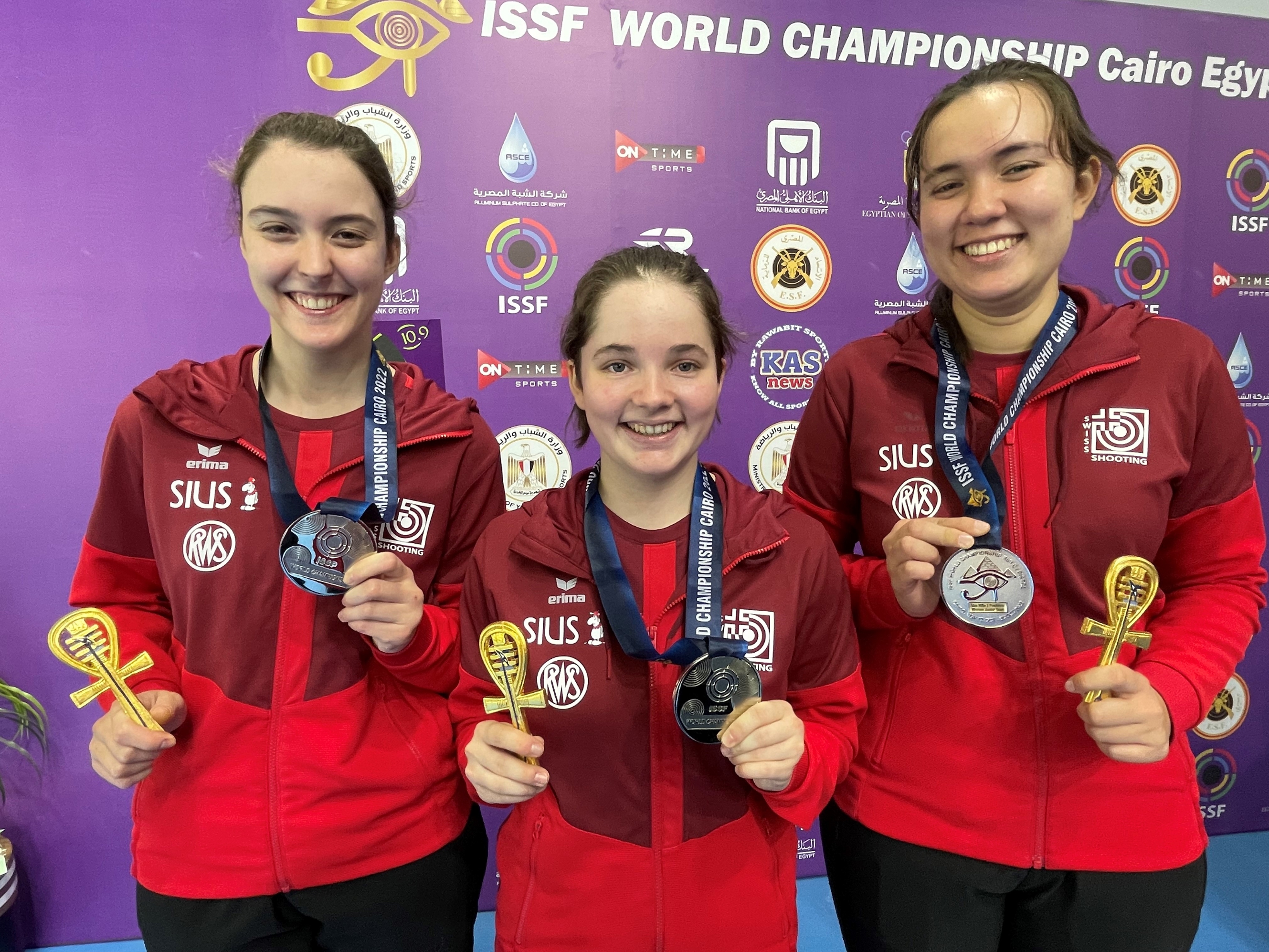 Die Silber-Juniorinnen aus Kairo (v.l.): Marta Szabo, Gina Gyger und Jennifer Kocher