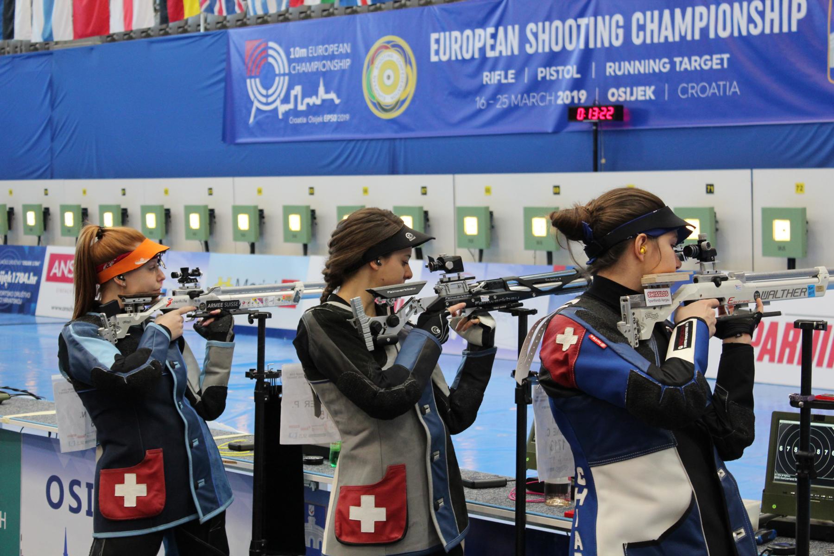 Nina Christen, Petra Lustenberger und Chiara Leone (v.l.) mussten sich den Italienerinnen um 1.3 Punkte geschlagen geben.