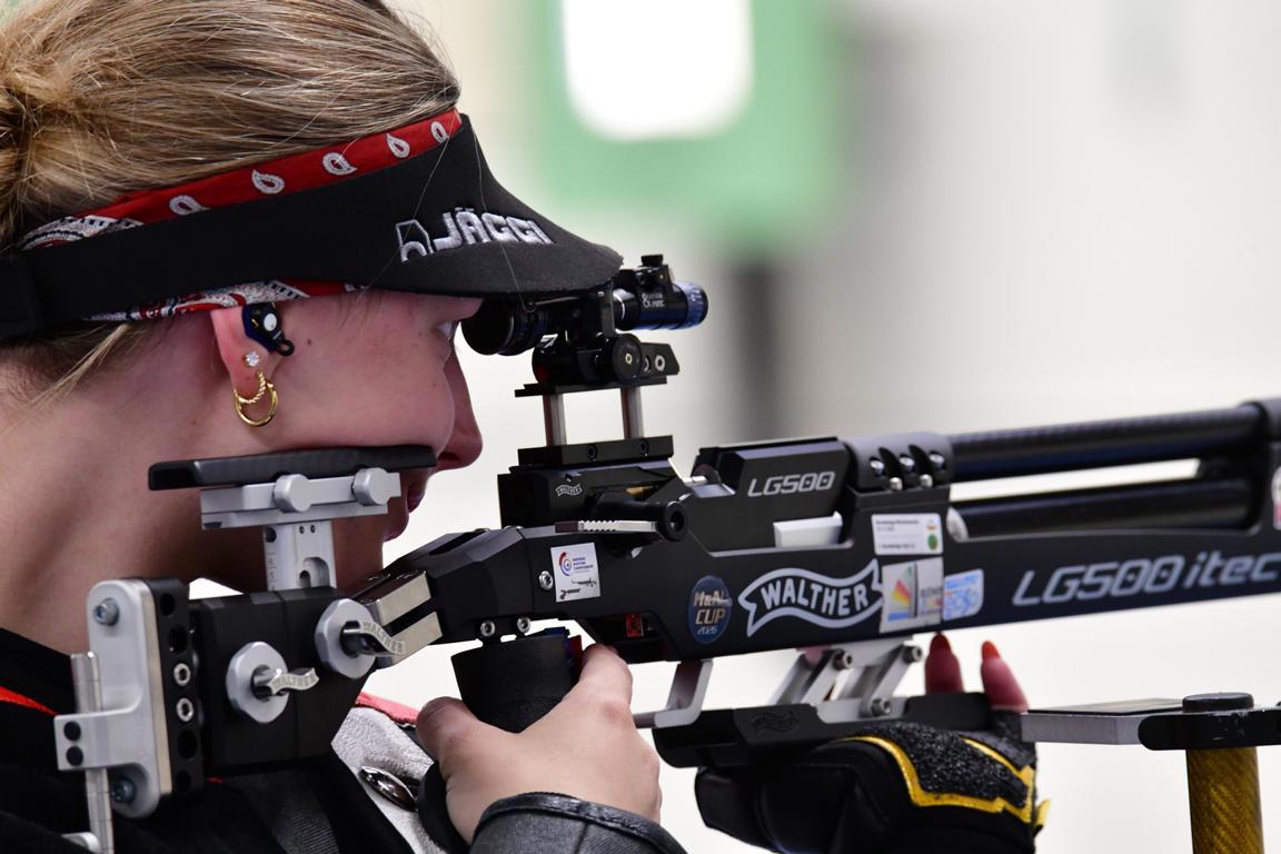 STARKE LEISTUNG VON EMELY JÄGGI MIT DEM LUFTGEWEHR