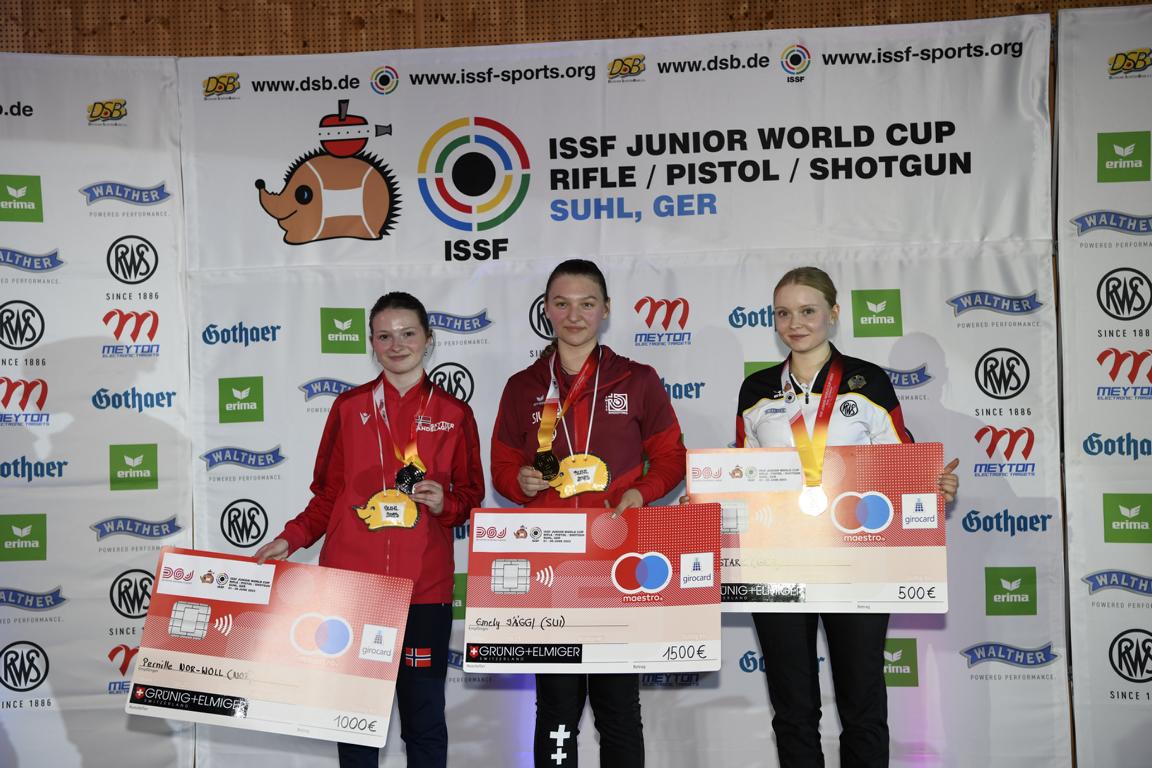 Das Podest Gewehr 50m Dreistellung: 1. Emely Jäggi, 2. Pernille Nor-Woll (NOR), 3. Nele Stark (GER). Bild: Jürgen Heise


