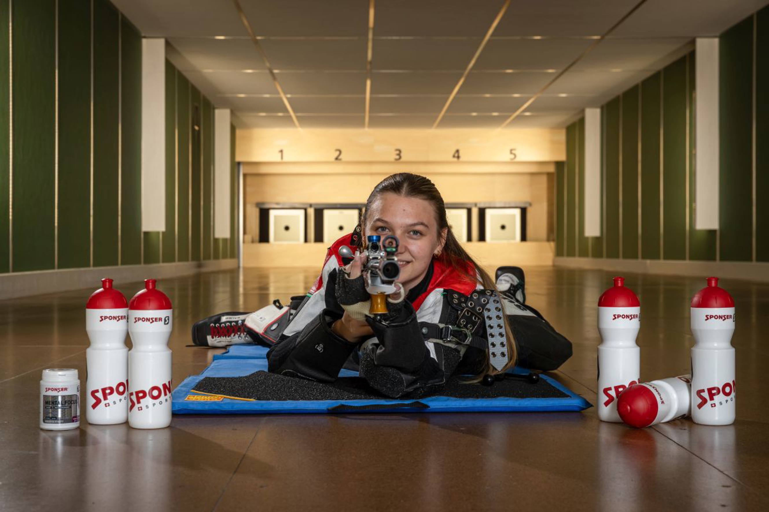 Emely Jäggi, la giovane atleta si affida ai prodotti SPONSER anche durante l’allenamento.
