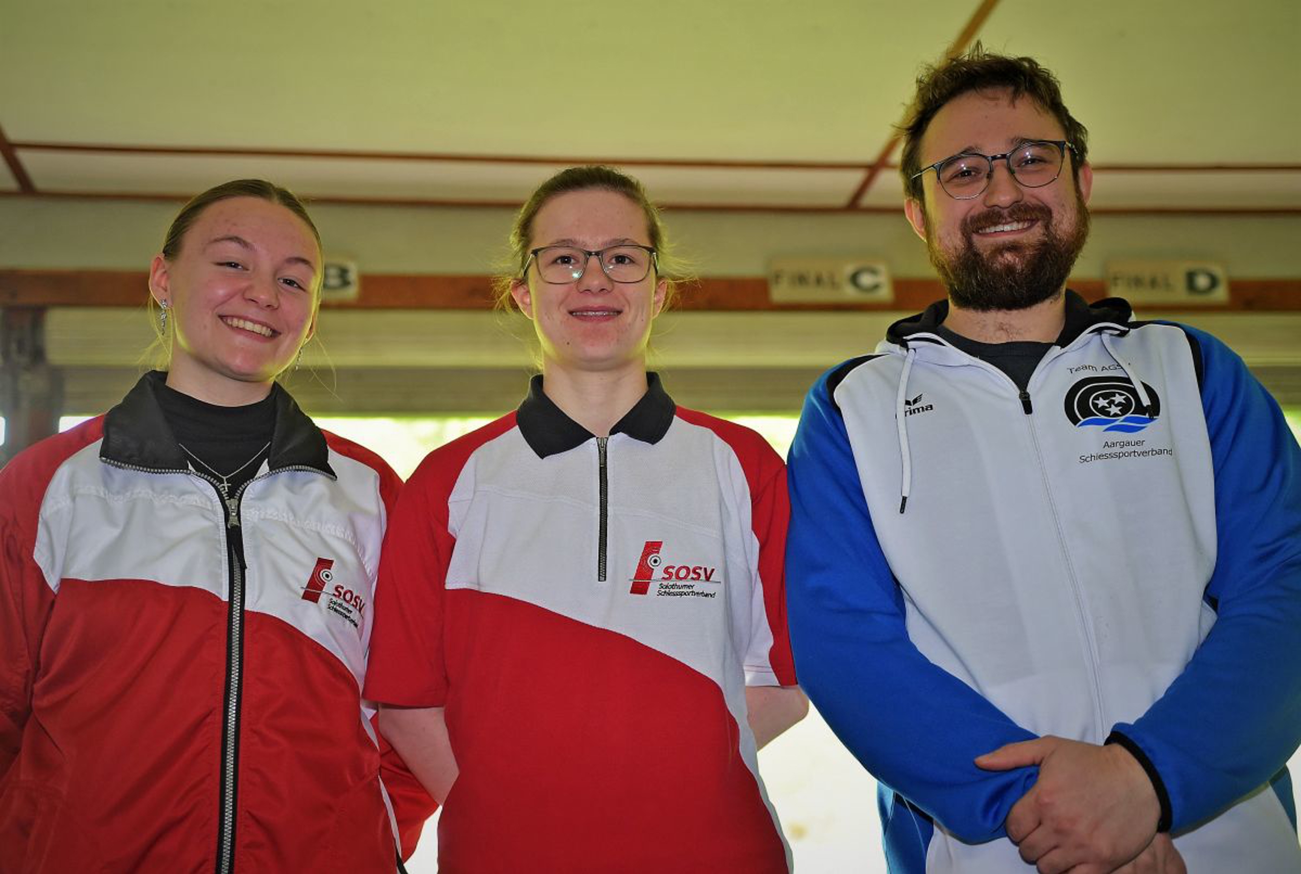 Die besten Dreistellungsschützinnen und -schützen in Trimbach (v.l.): Vivien Jäggi (2.); Janine Frei (1.) und Andrea Rossi (3).