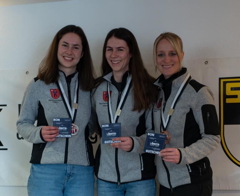 Siegerinnen Luftgewehr Einzel (v.l.): Lea Sturny, Kim Sturny, Irene Beyeler