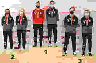 G10m Mixed Podest.jpg Das siegreiche Zürcher Duo Marta Szabo und Sven Bachofner zuoberst auf dem Podest, flankiert von den Waadtländerinnen Giulia Scuderi und Audrey Goy auf Platz 2 sowie den Dritten Nicola Krainer FR und Audrey Gogniat JU.