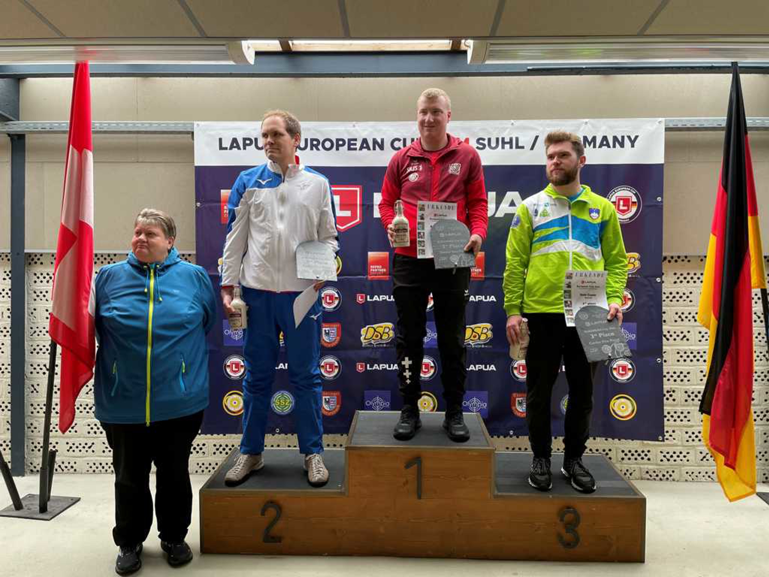 Adrian Schaub gewinnt am Europacup in Suhl (GER) mit der Zentralfeuerpistole vor Kévin Chapon (FRA) und Joze Ceper (SLO)