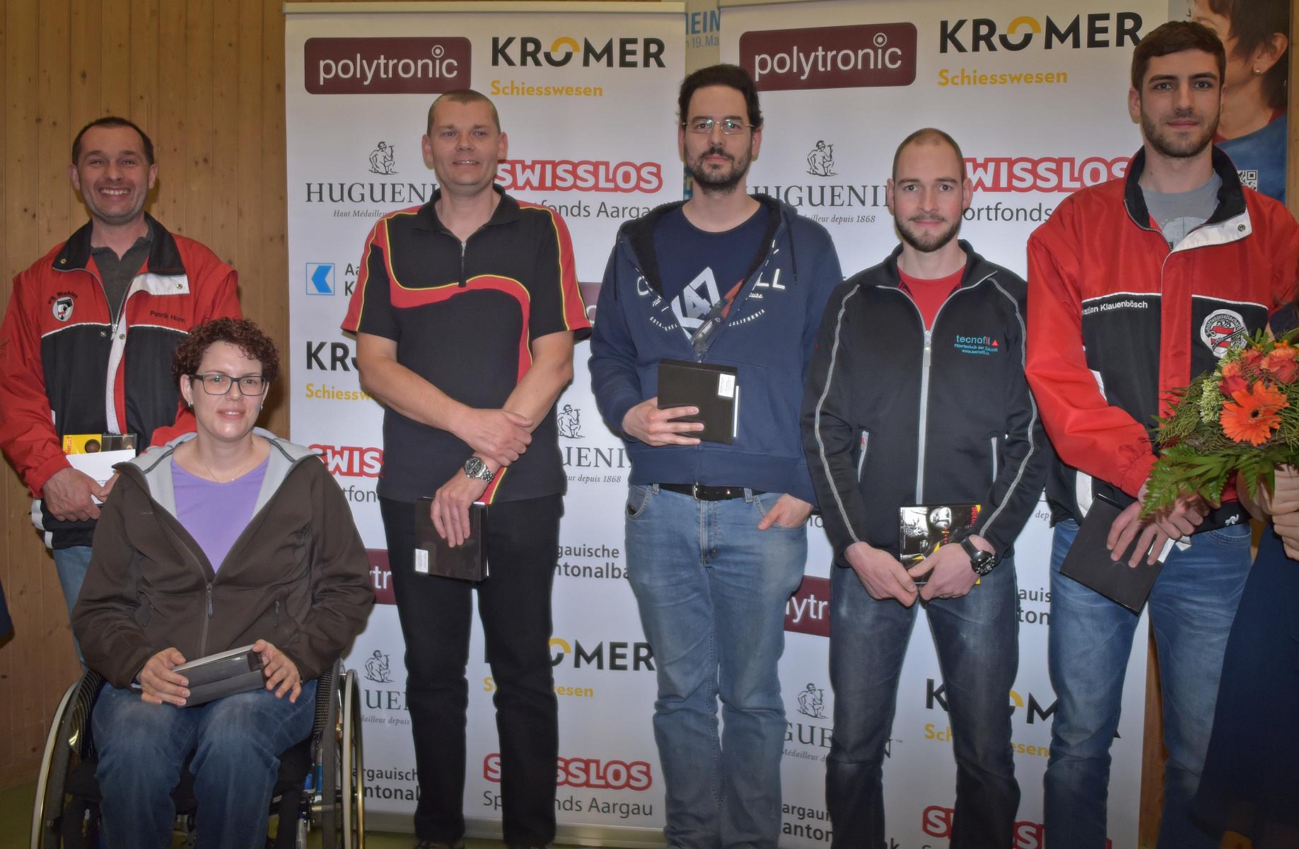 Die erfolgreichsten Aargauer Schützen 2018: (von links) Patrik Hunn, Nicole Häusler, Dieter Grossen, Patrick Huber, Rafael Bereuter und Christian Klauenbösch.