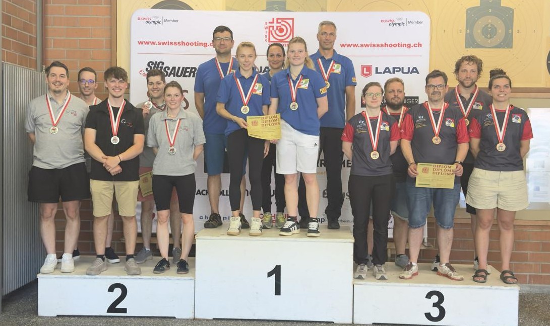 Das Podest Final SGM-G50: 1. Buchholterberg Kleinkaliberschützen 1 | 2. Sargans Schützenverein | 3. Balsthal-Klus Freischützen 1