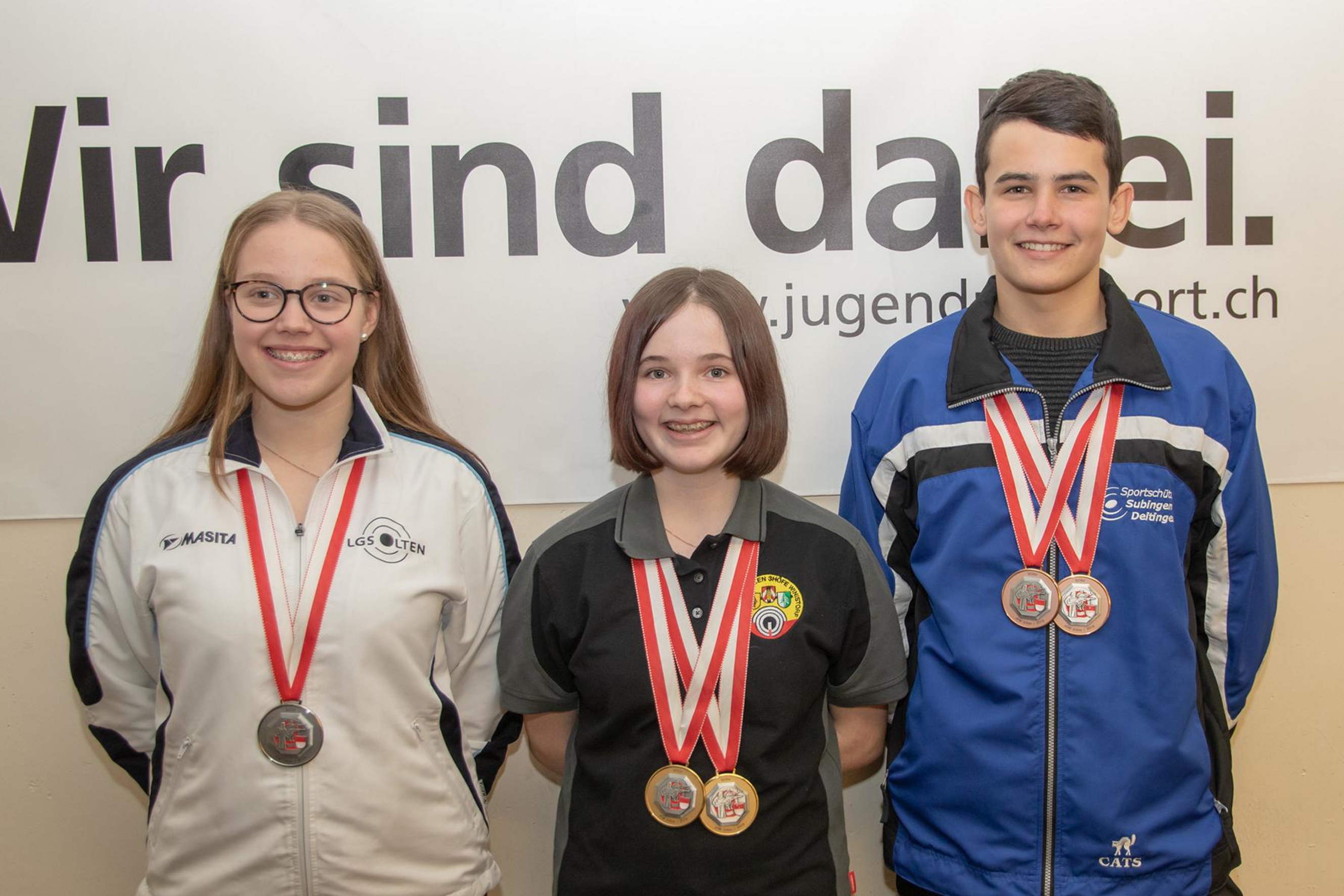 Die drei Besten in der Kategorie U17 (von links): Larissa Donatiello (2., Olten), Siegerin Gina Gyger (Winistorf) und Julian Rüegg (3., Subingen-Deitingen).