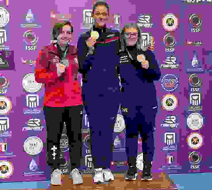 G300 Podest Sarina.jpg 1. Jeanette Hegg Duestad (NOR); 2. Sarina Hitz (SUI); 3. Elin Ahlin (SWE)