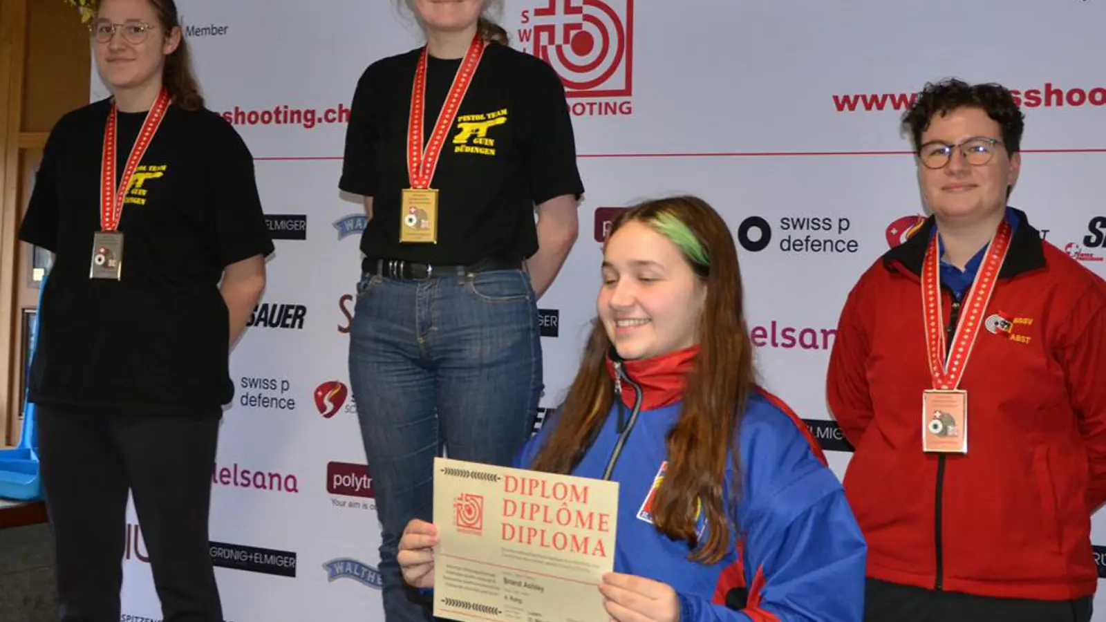 SM STANDARD JUNIORINNEN