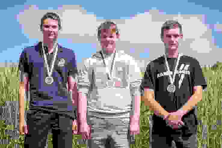 Le podium  de la catégorie M17 (de g. à dr.: Valentin Wicki 2e, Janick Schwab 1er, Nathan Dey 3e).
