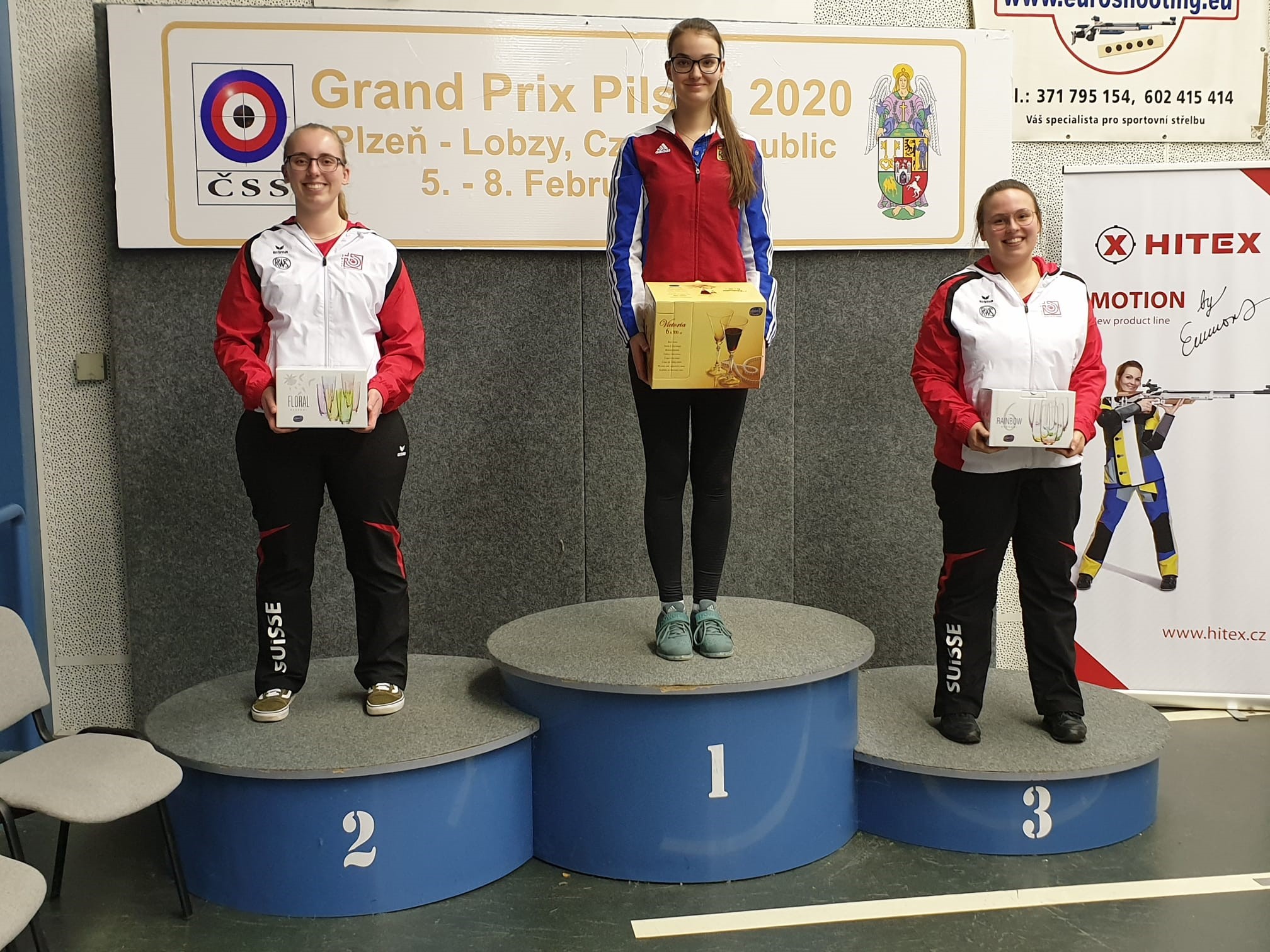 Das Podest Pistole 10m Juniorinnen:  Jessica Waeber (2.), Siegerin Veronika Schejbalova (CZE) und Franziska Stutz (3.)