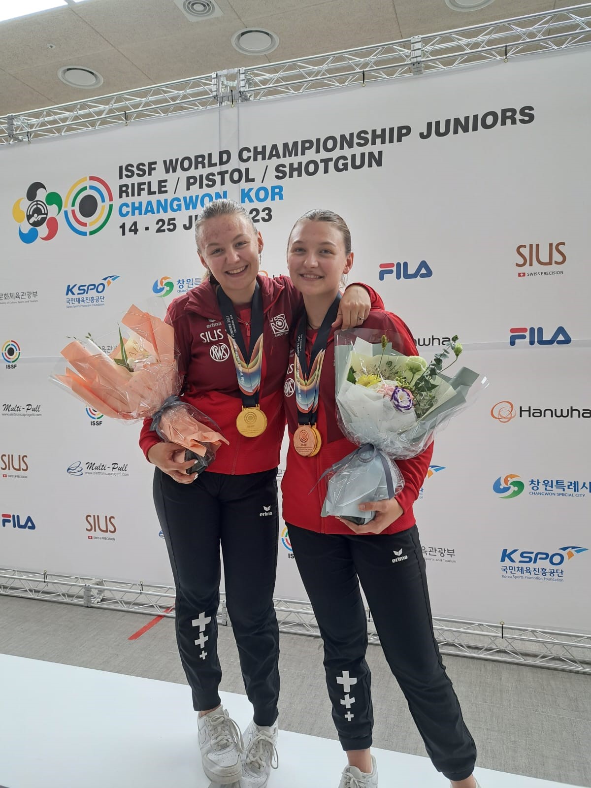 Die Gold- und Bronze-Schwestern: Vivien und Emely Jäggi (v.l.)